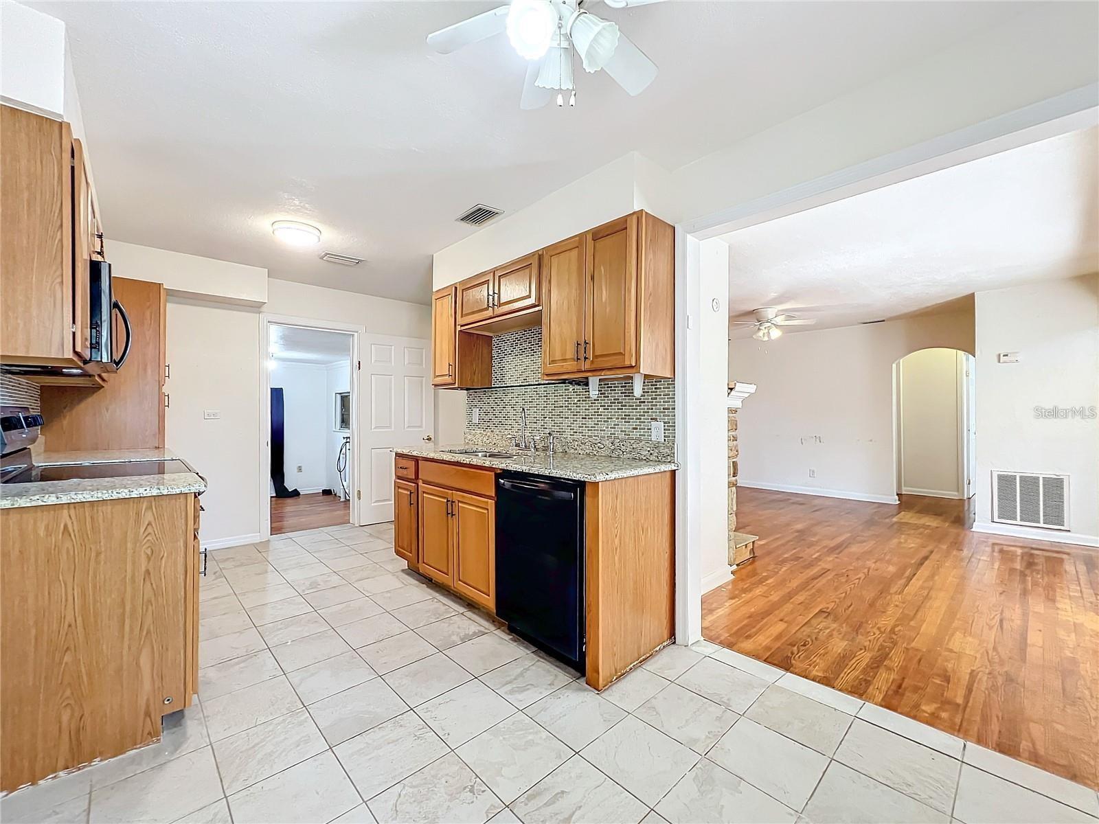 EUSTIS LYNNHURST - Residential