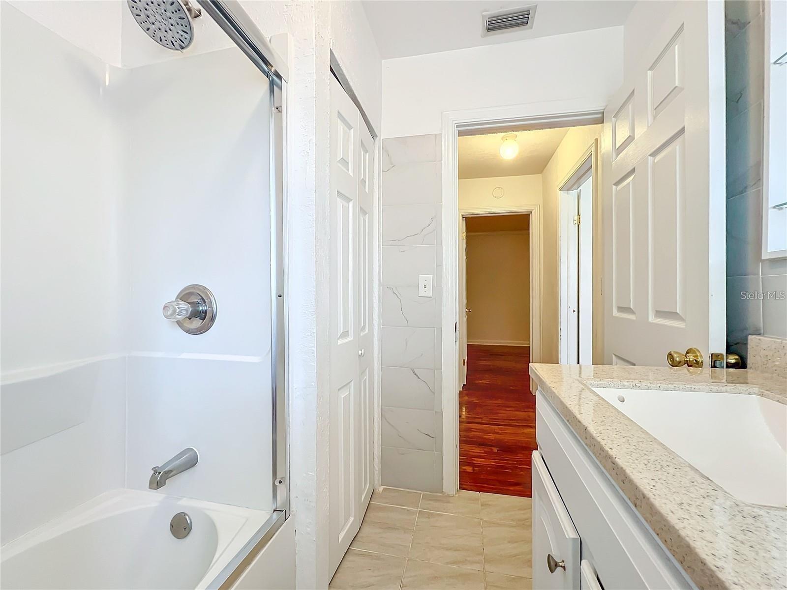 EUSTIS LYNNHURST - Residential