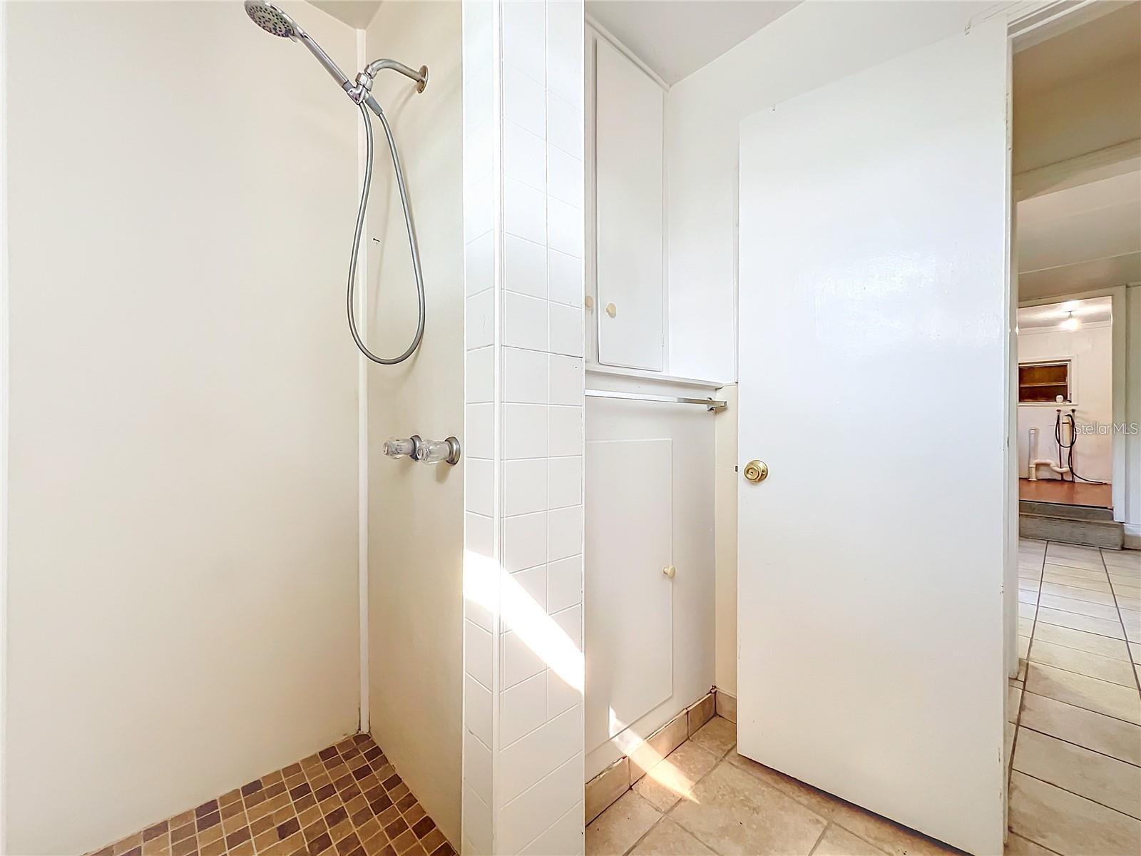 EUSTIS LYNNHURST - Residential