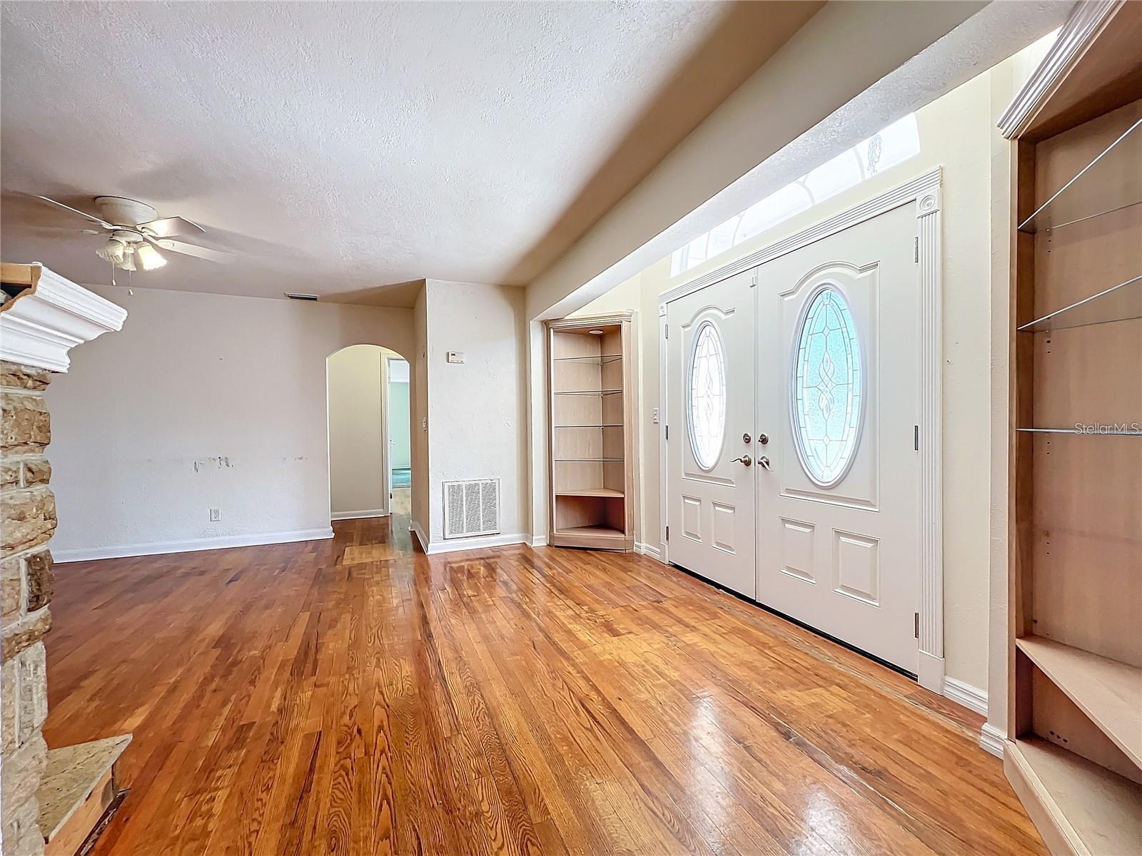 EUSTIS LYNNHURST - Residential