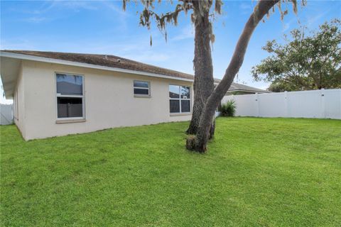 A home in WIMAUMA