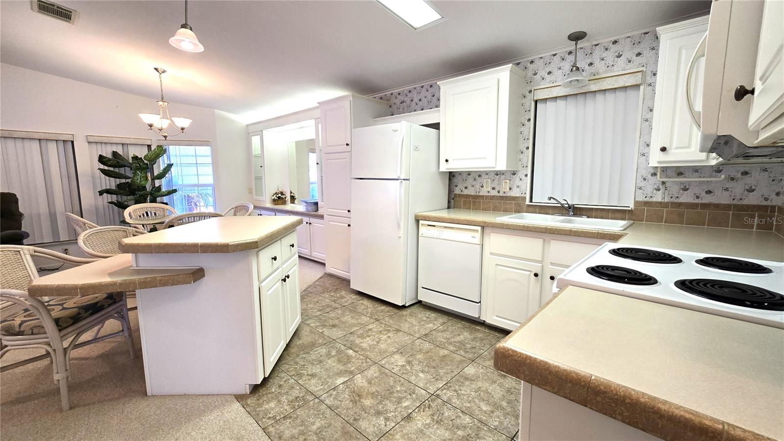 EAGLE POINT MHP - Residential