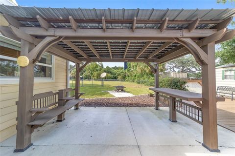 A home in DUNNELLON