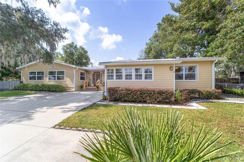 A home in DUNNELLON