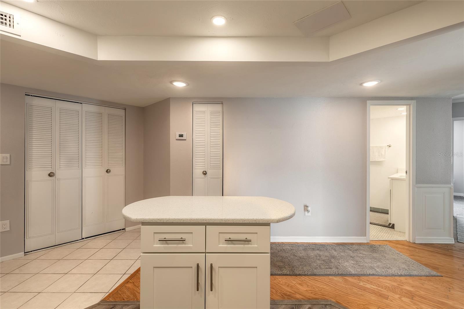 BAYSHORE BATH & TENNIS CLUB CONDO - Residential