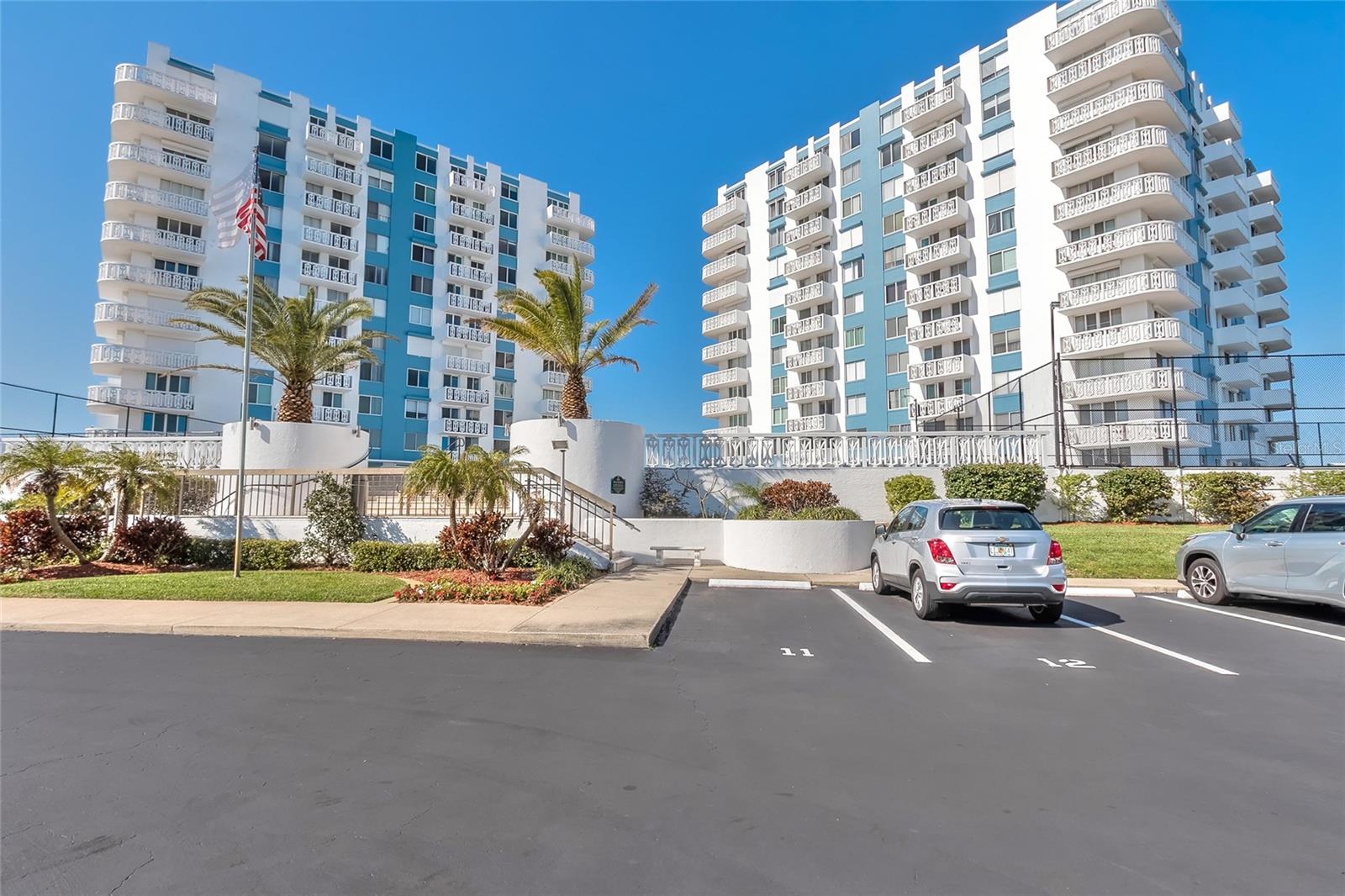 BAYSHORE BATH & TENNIS CLUB CONDO - Residential