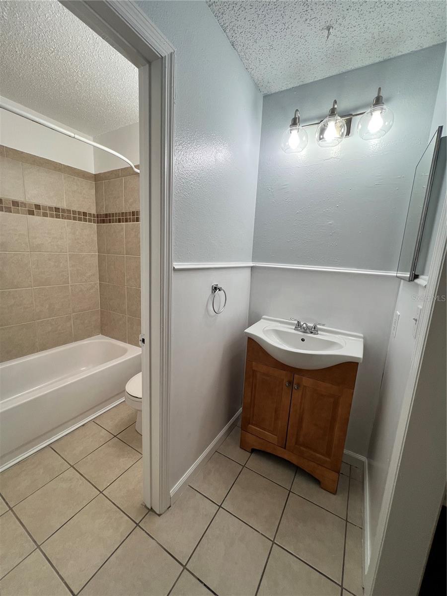 GRANDE OASIS AT CARROLLWOOD - Residential