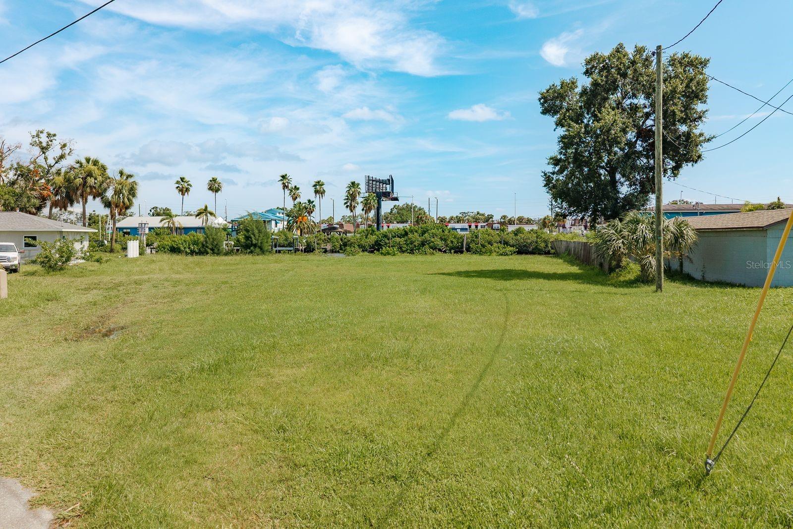 8933 ROCKY CREEK DRIVE