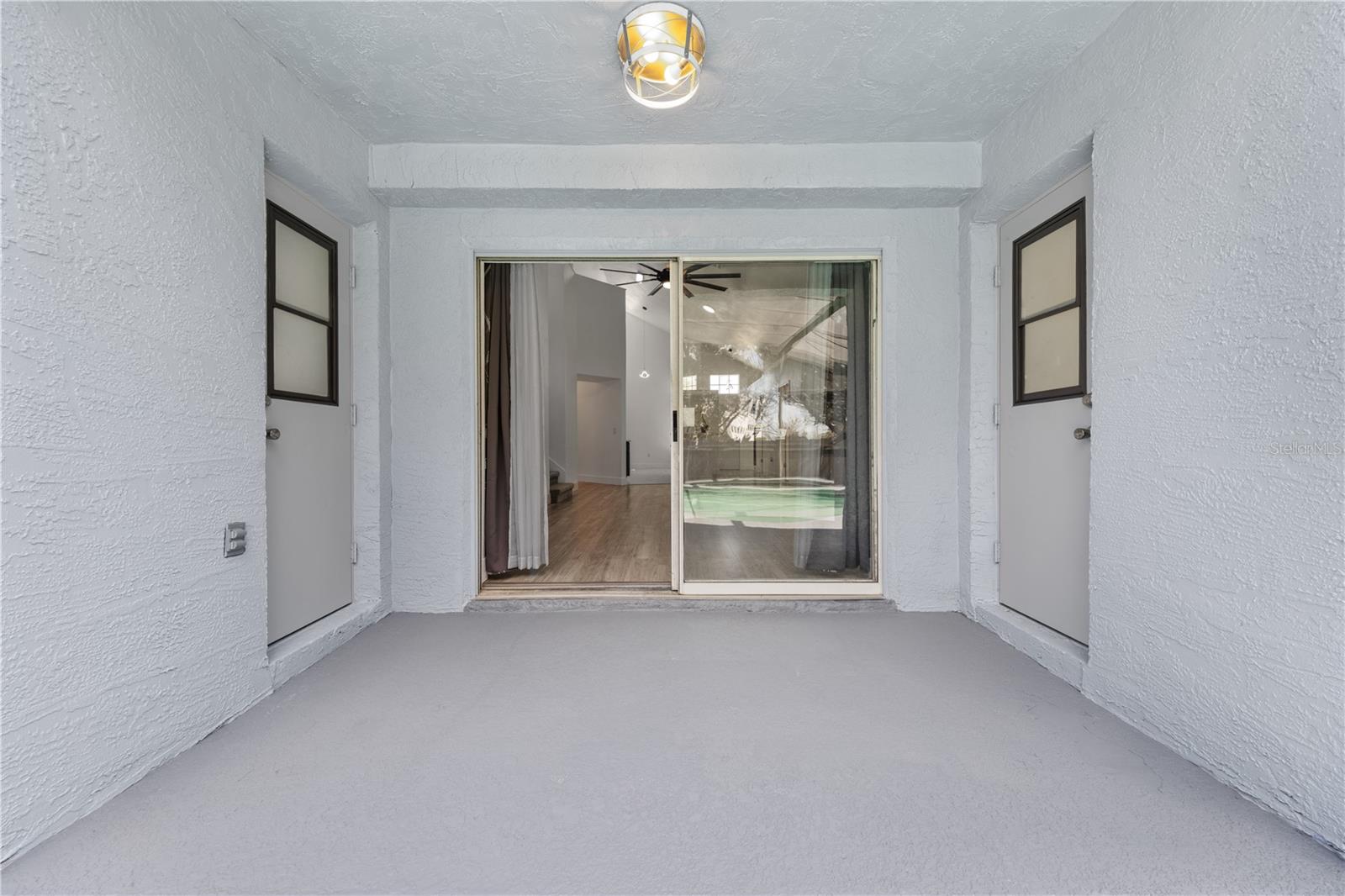 ROYAL PALMS PH 02 - Residential