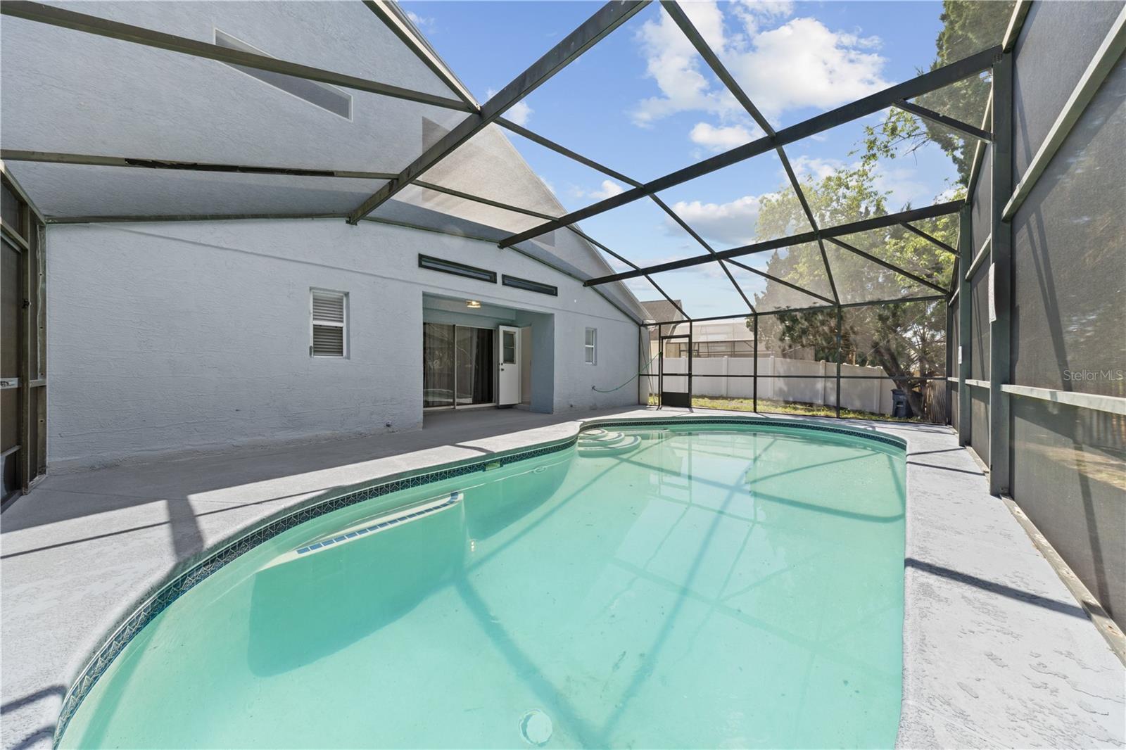 ROYAL PALMS PH 02 - Residential