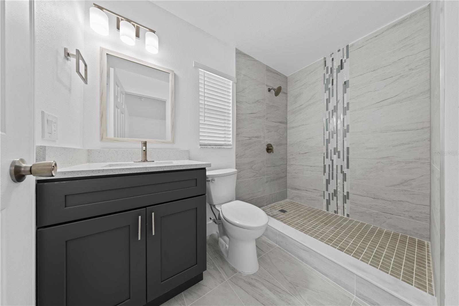 ROYAL PALMS PH 02 - Residential