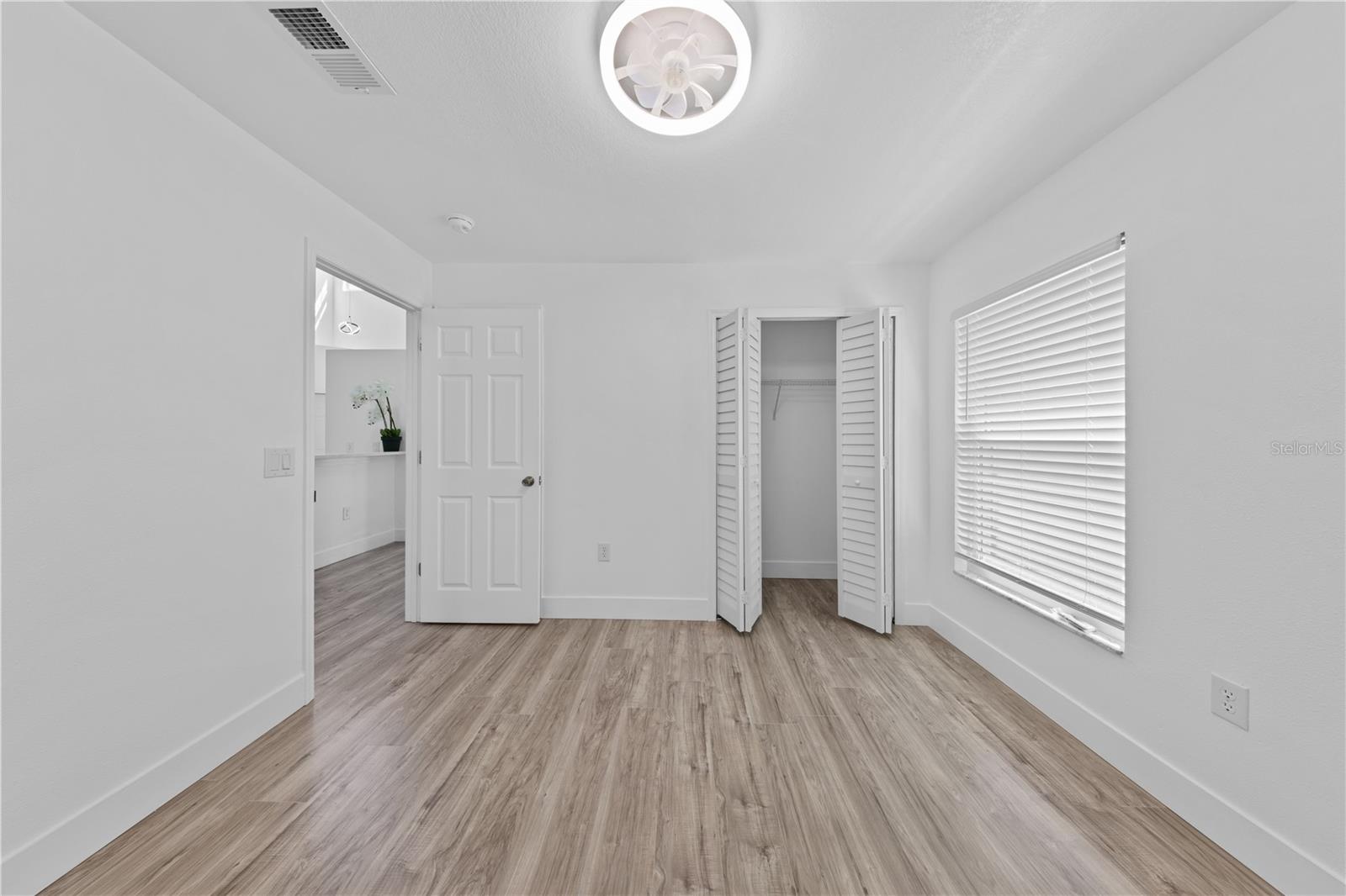 ROYAL PALMS PH 02 - Residential