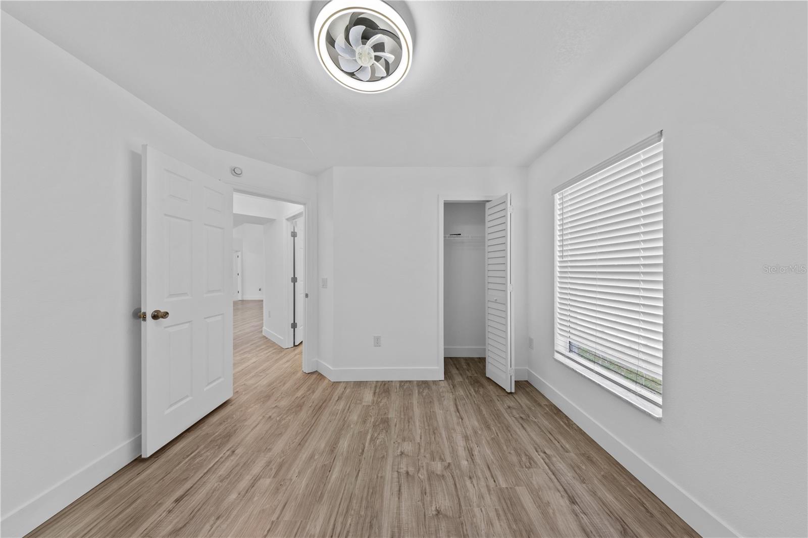 ROYAL PALMS PH 02 - Residential