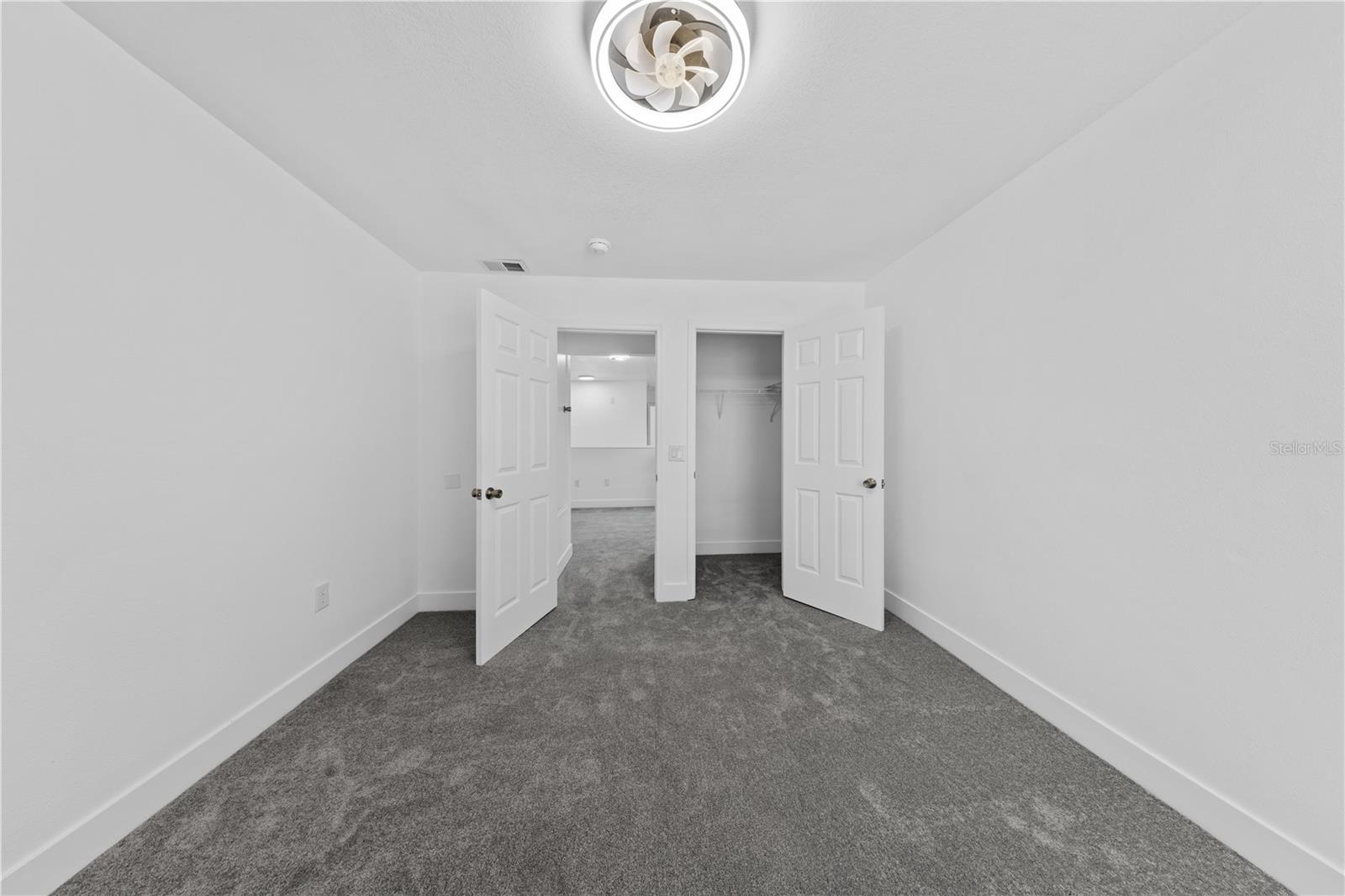 ROYAL PALMS PH 02 - Residential