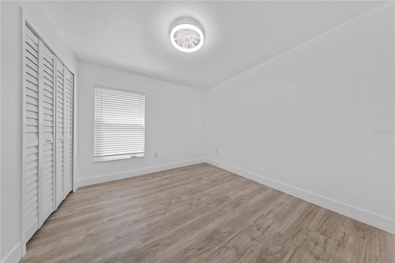 ROYAL PALMS PH 02 - Residential