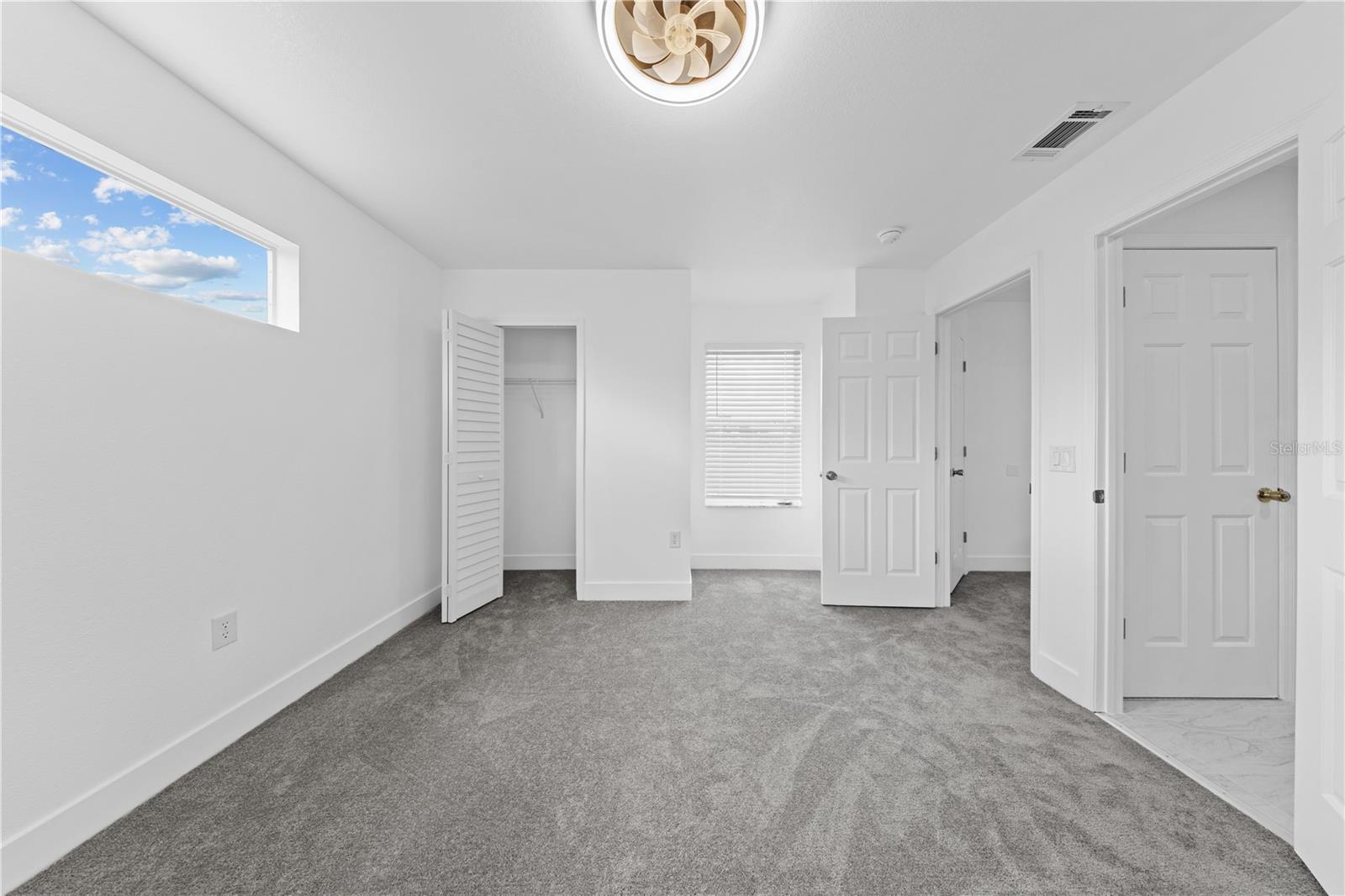 ROYAL PALMS PH 02 - Residential