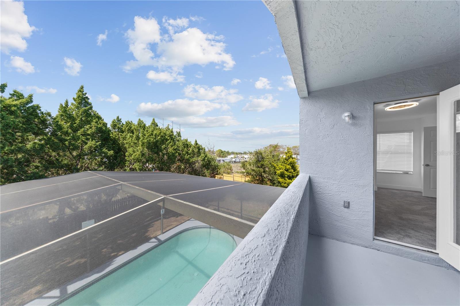 ROYAL PALMS PH 02 - Residential