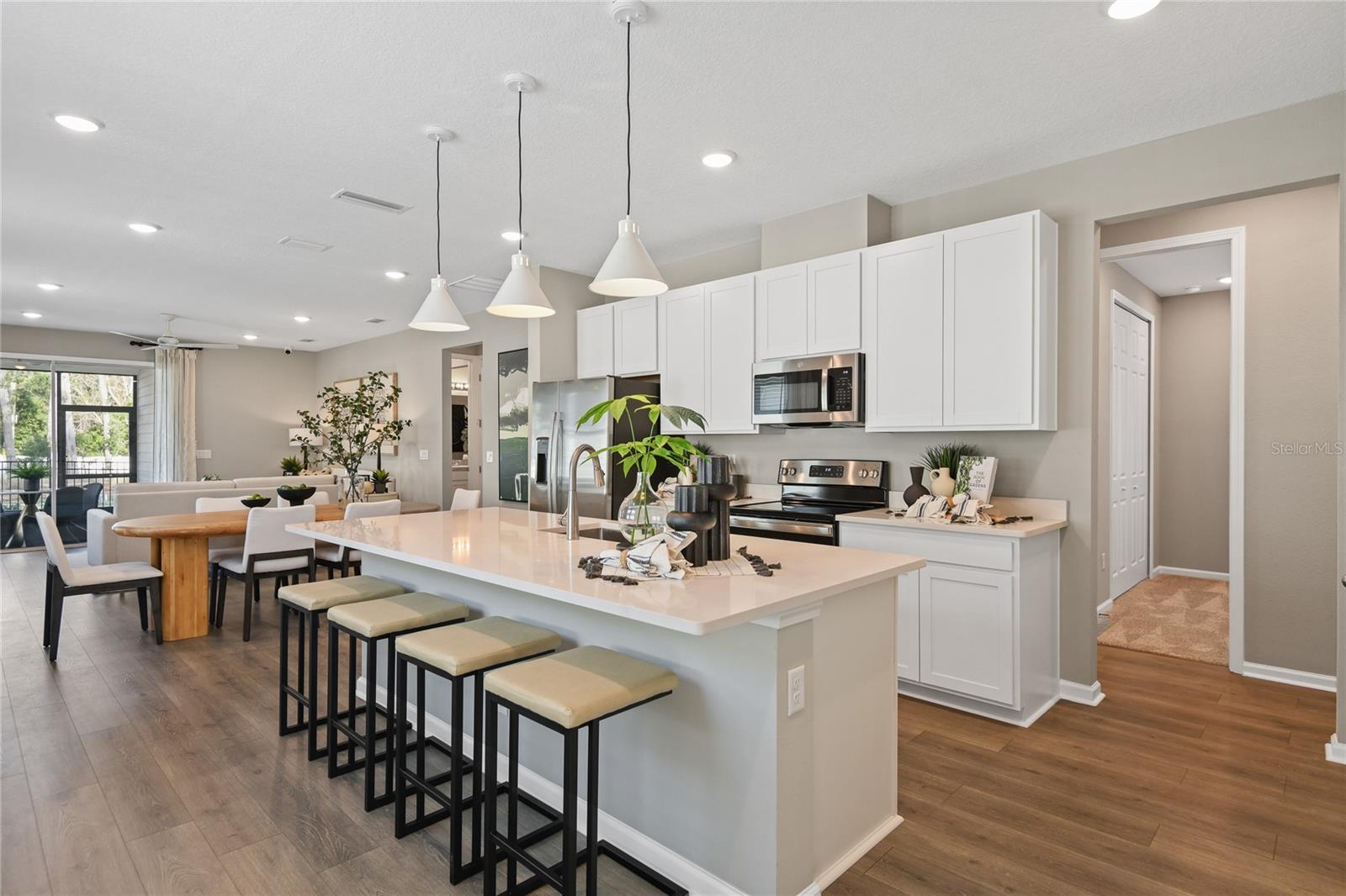5862 SUNLIT BEND WAY, APOLLO BEACH, FL, 33572 3 5862 SUNLIT BEND WAY