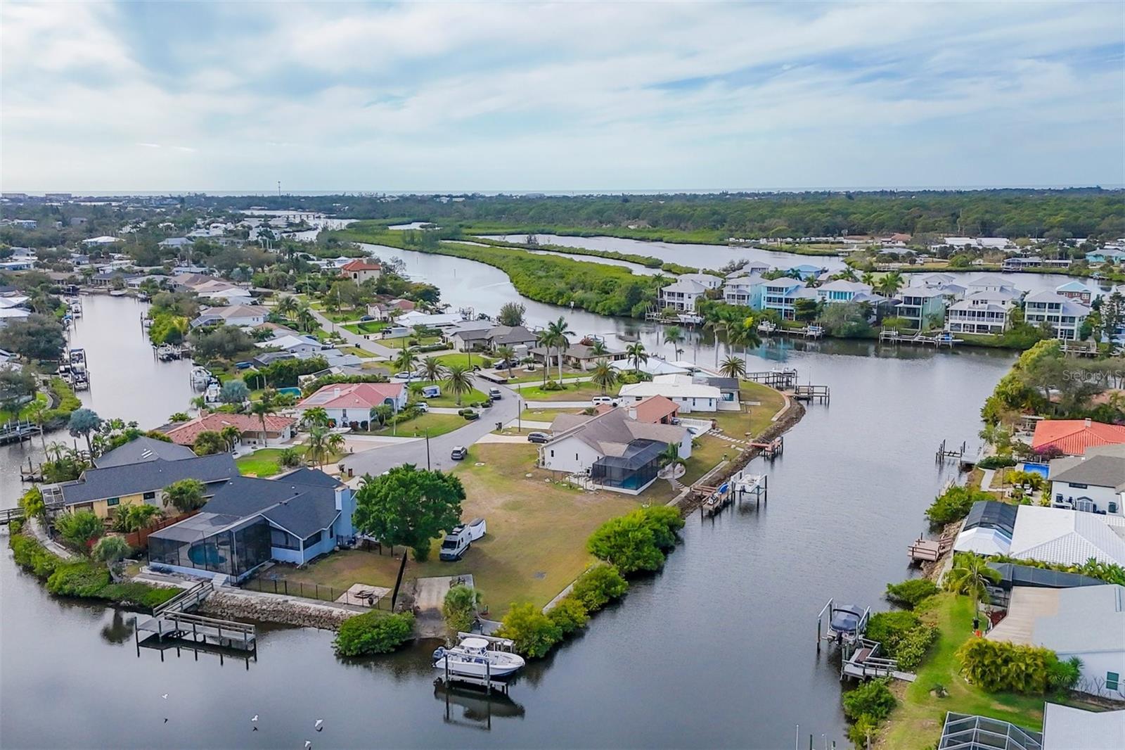 WATERFRONT ESTATES - Land