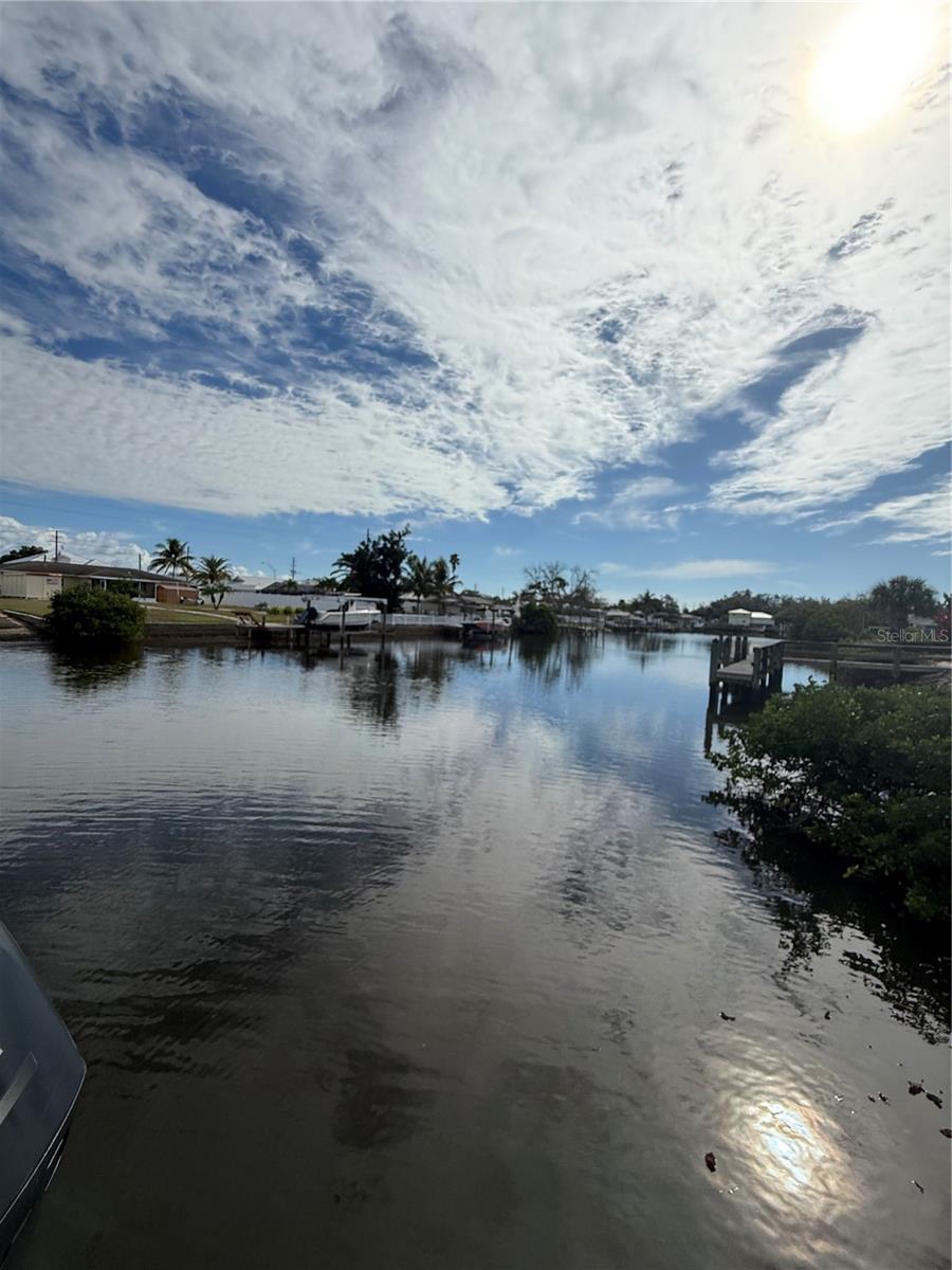 WATERFRONT ESTATES - Land