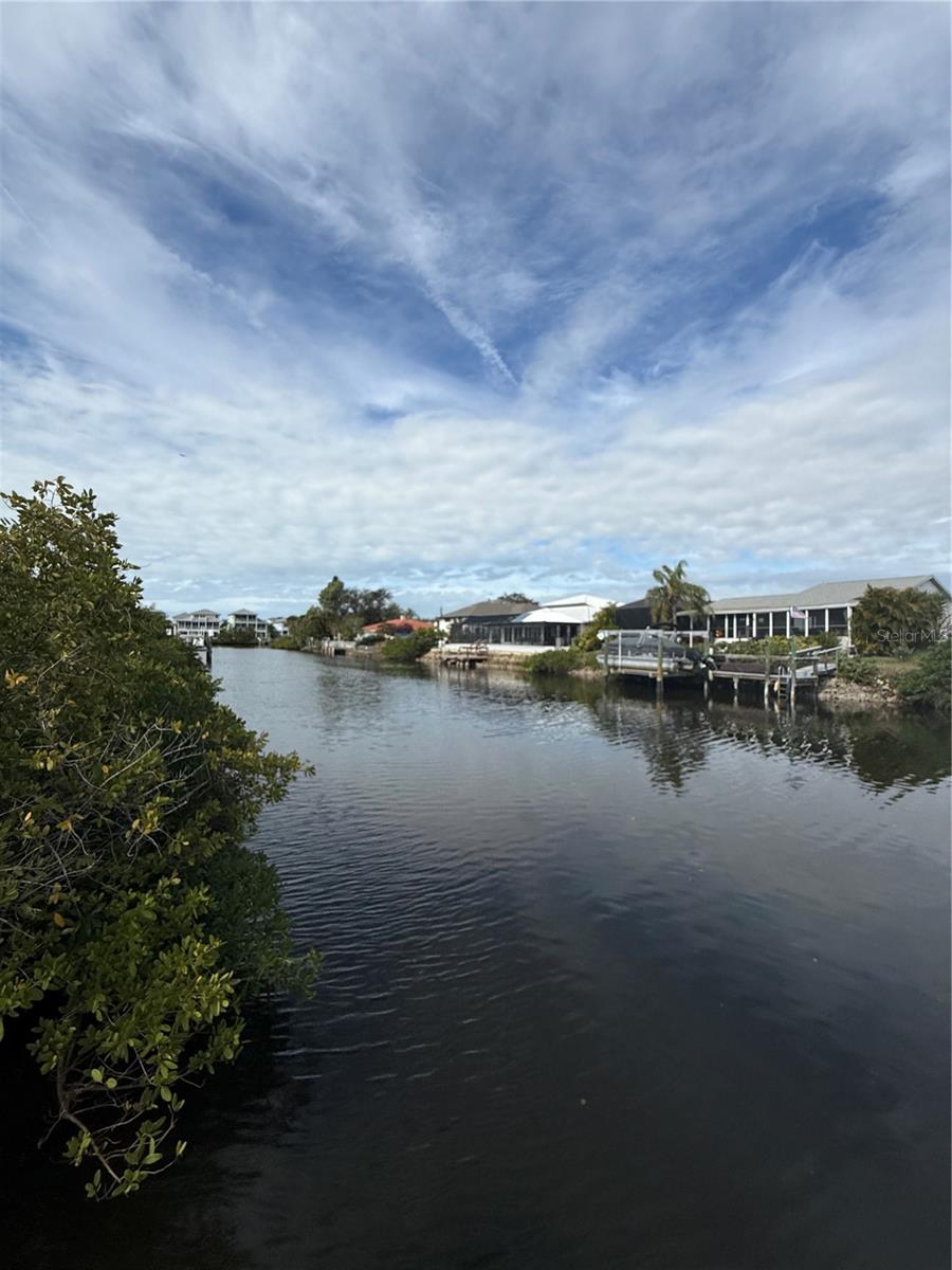 WATERFRONT ESTATES - Land