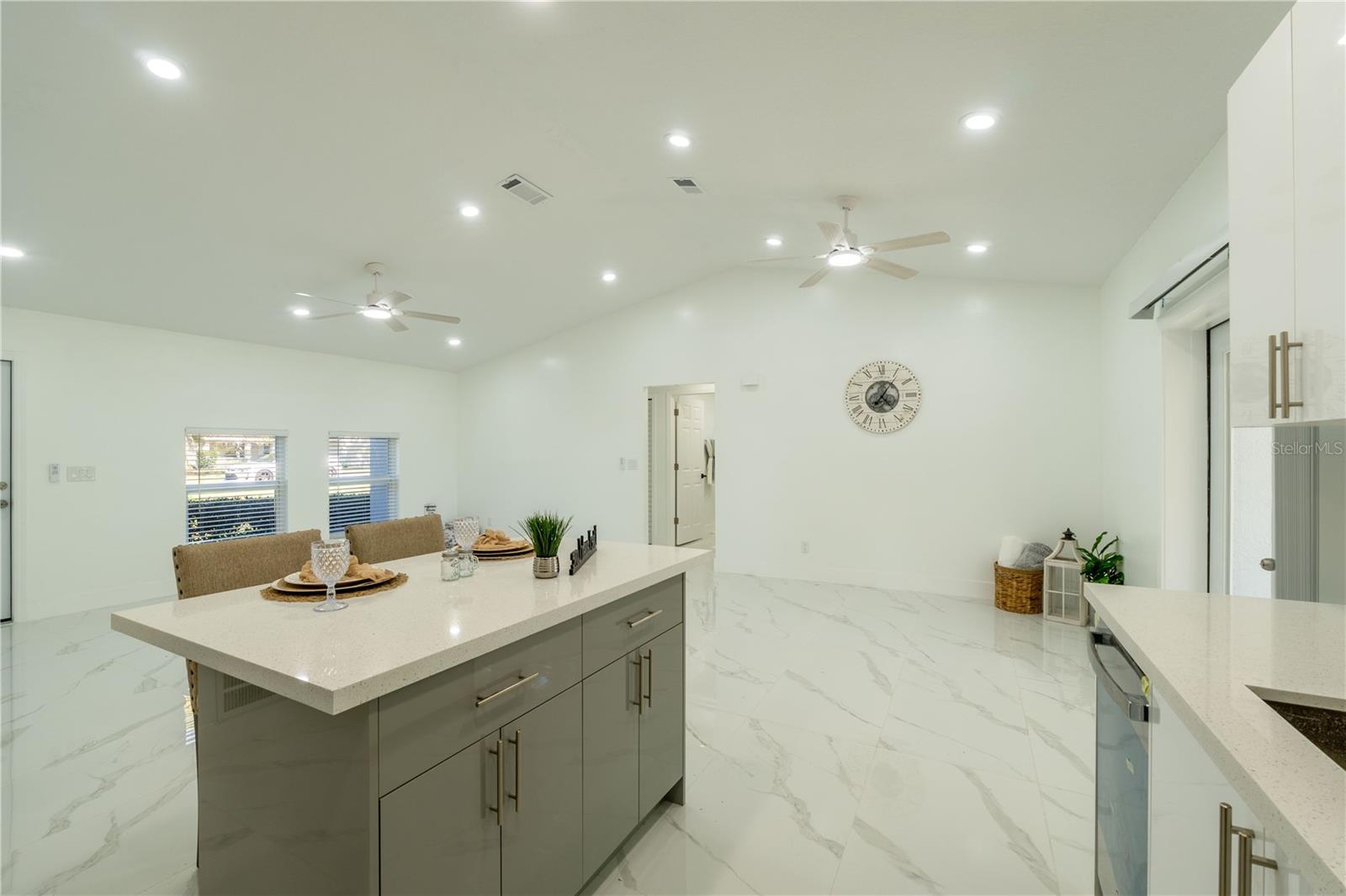 KINGSLAND COUNTRY ESTATE - Residential