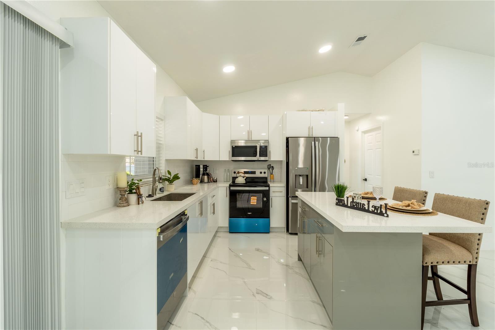 KINGSLAND COUNTRY ESTATE - Residential