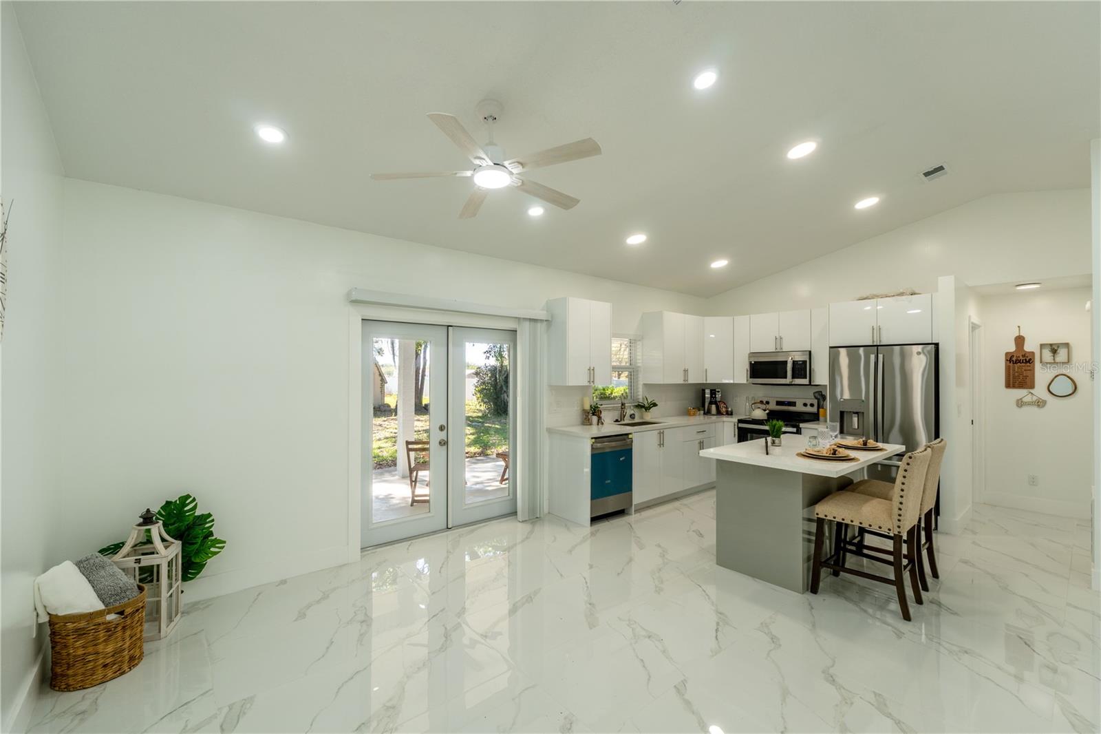 KINGSLAND COUNTRY ESTATE - Residential