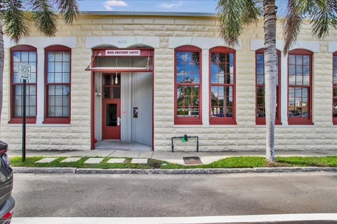 Photo of 2001 E 2nd Avenue #24, Tampa, FL 33605 (MLS # TB8539241)