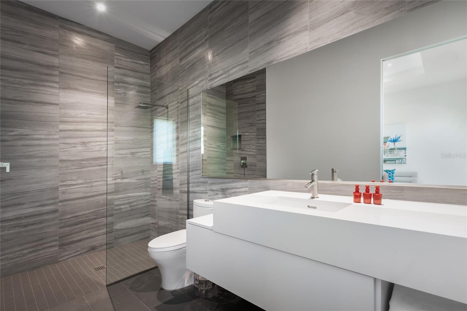 PUNTA GORDA ISLES SEC 10 - Residential