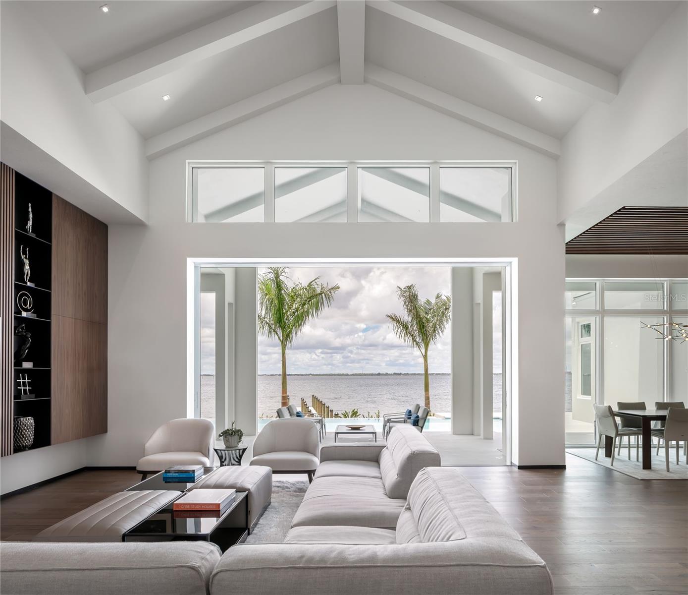 PUNTA GORDA ISLES SEC 10 - Residential