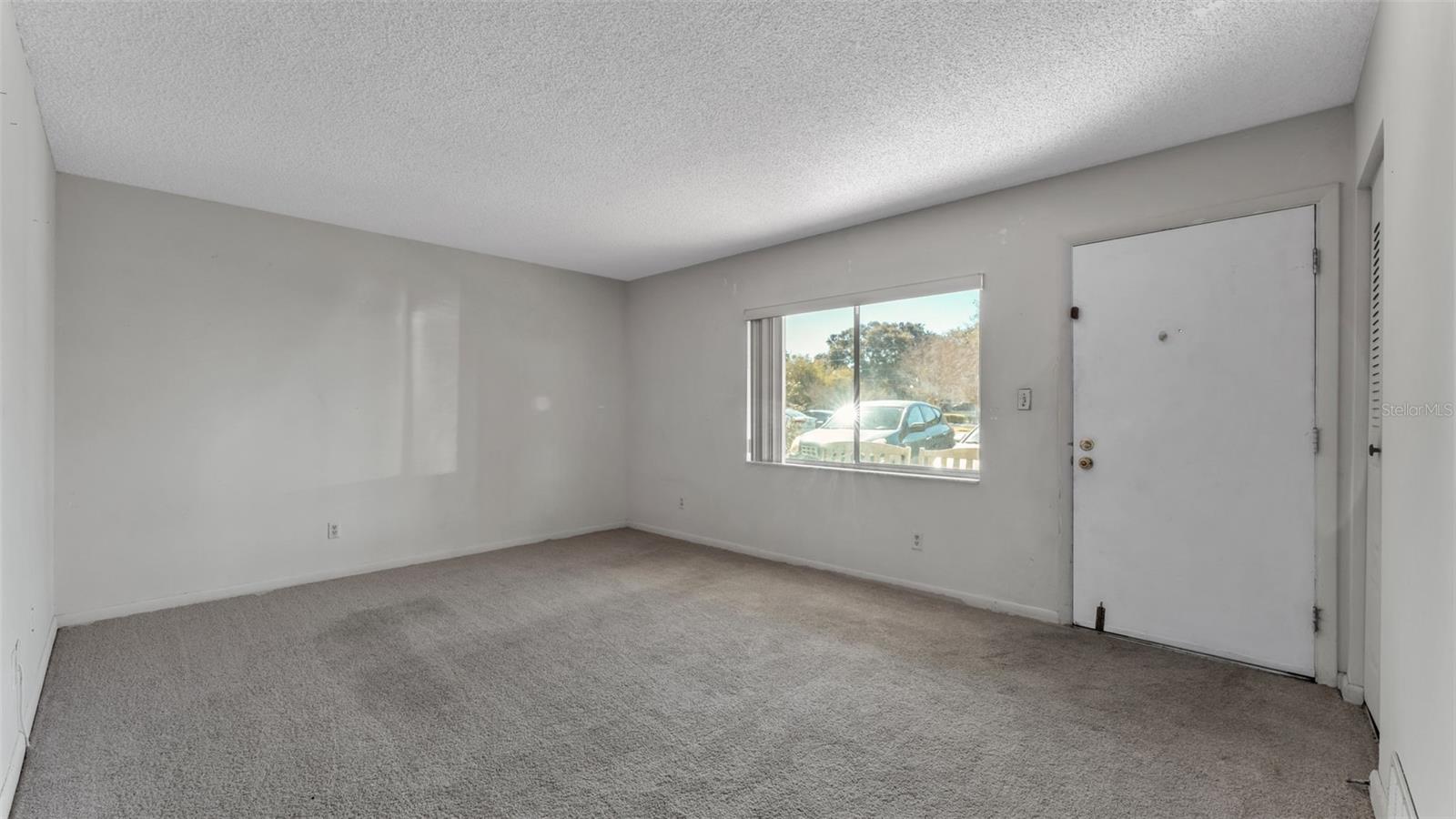 LAKESIDE VILLAGE #1 COND CB 3 PGS 17-20 - Residential