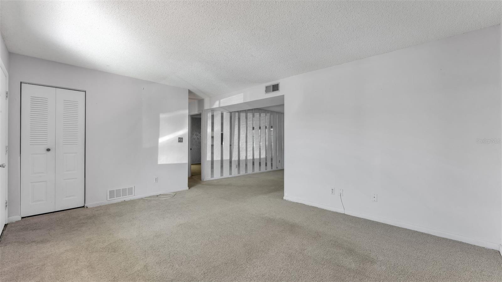 LAKESIDE VILLAGE #1 COND CB 3 PGS 17-20 - Residential