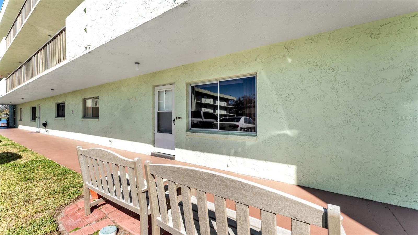 LAKESIDE VILLAGE #1 COND CB 3 PGS 17-20 - Residential