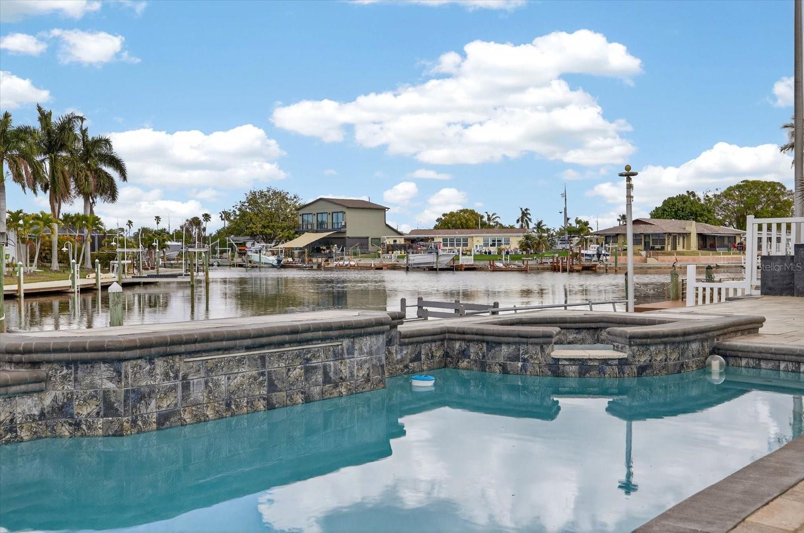 FLOR A MAR - Residential