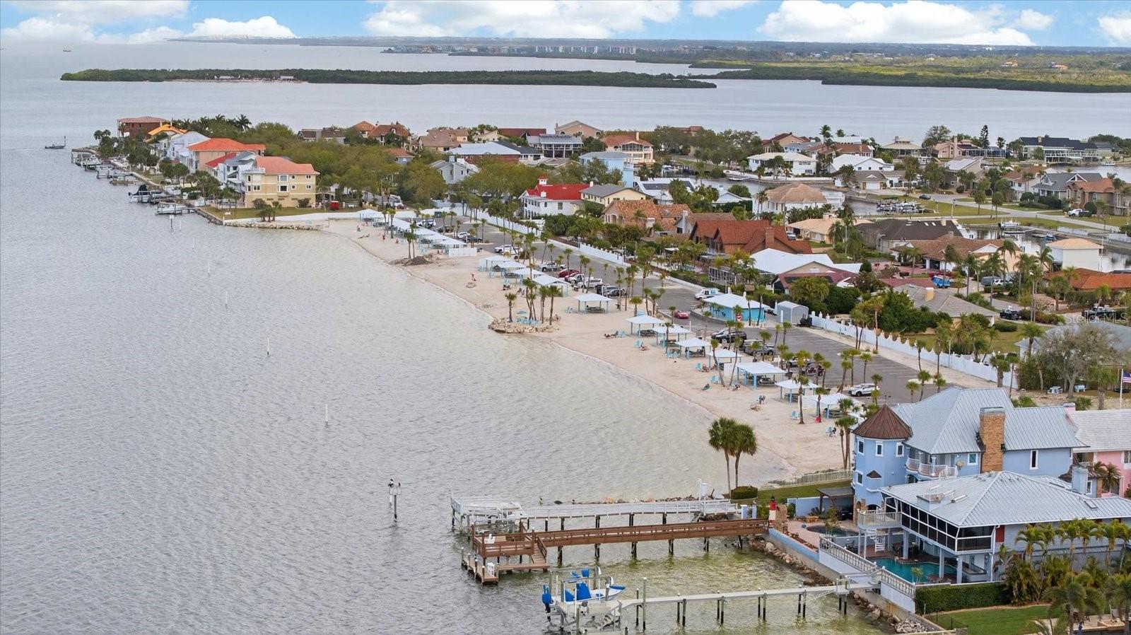 FLOR A MAR - Residential