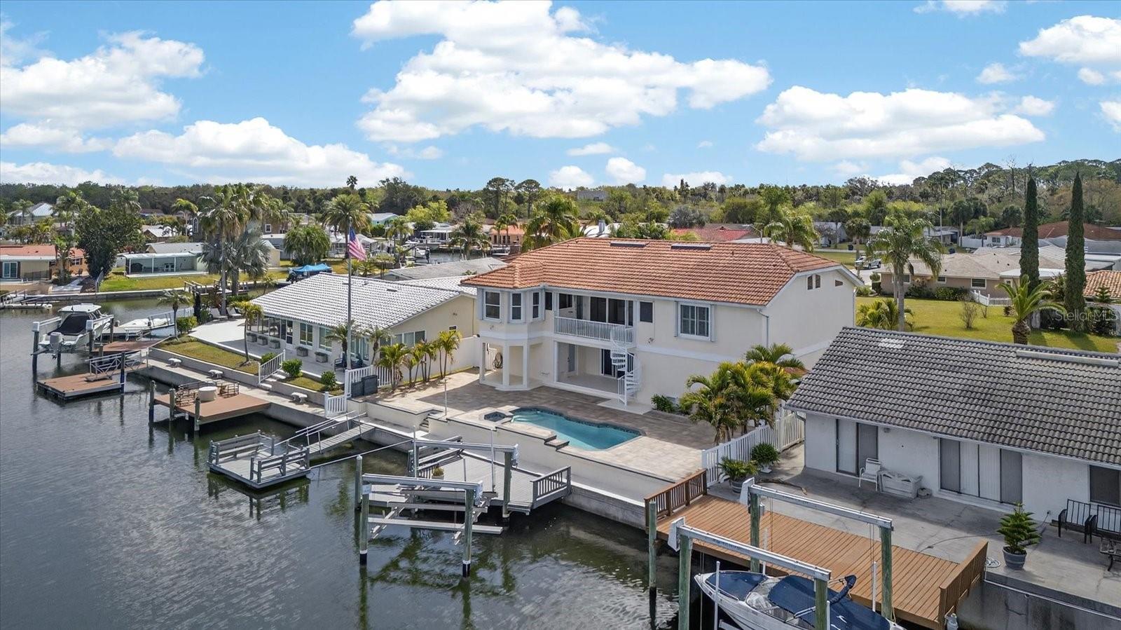 FLOR A MAR - Residential