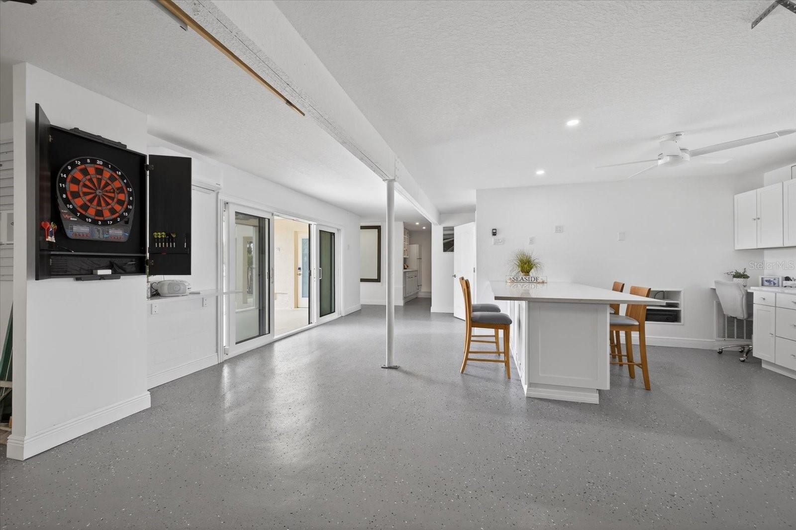 FLOR A MAR - Residential