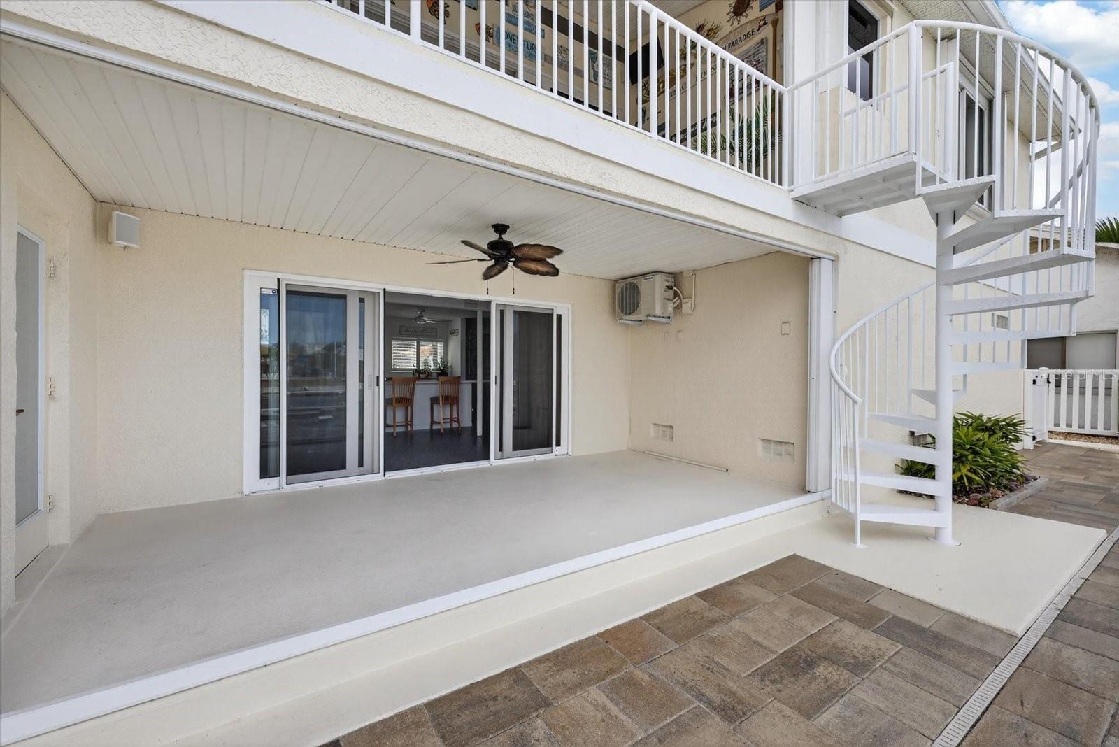 FLOR A MAR - Residential