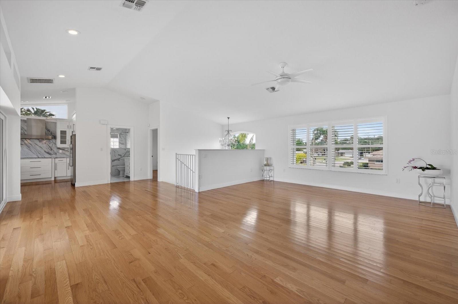 FLOR A MAR - Residential