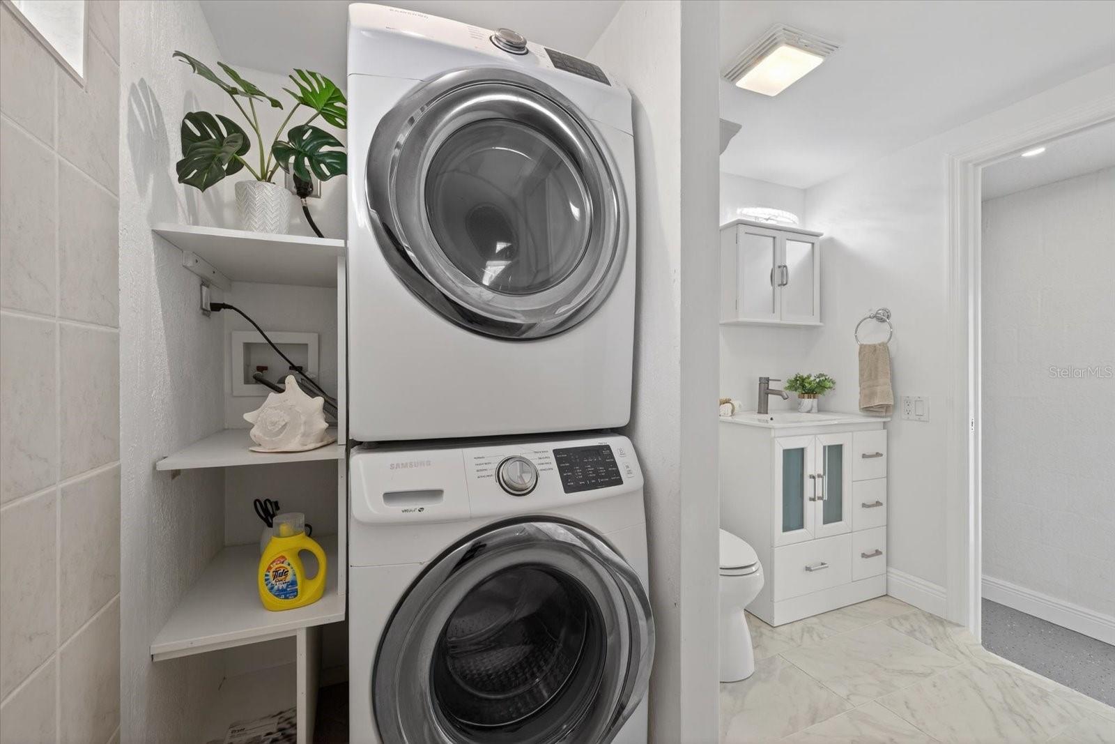 FLOR A MAR - Residential