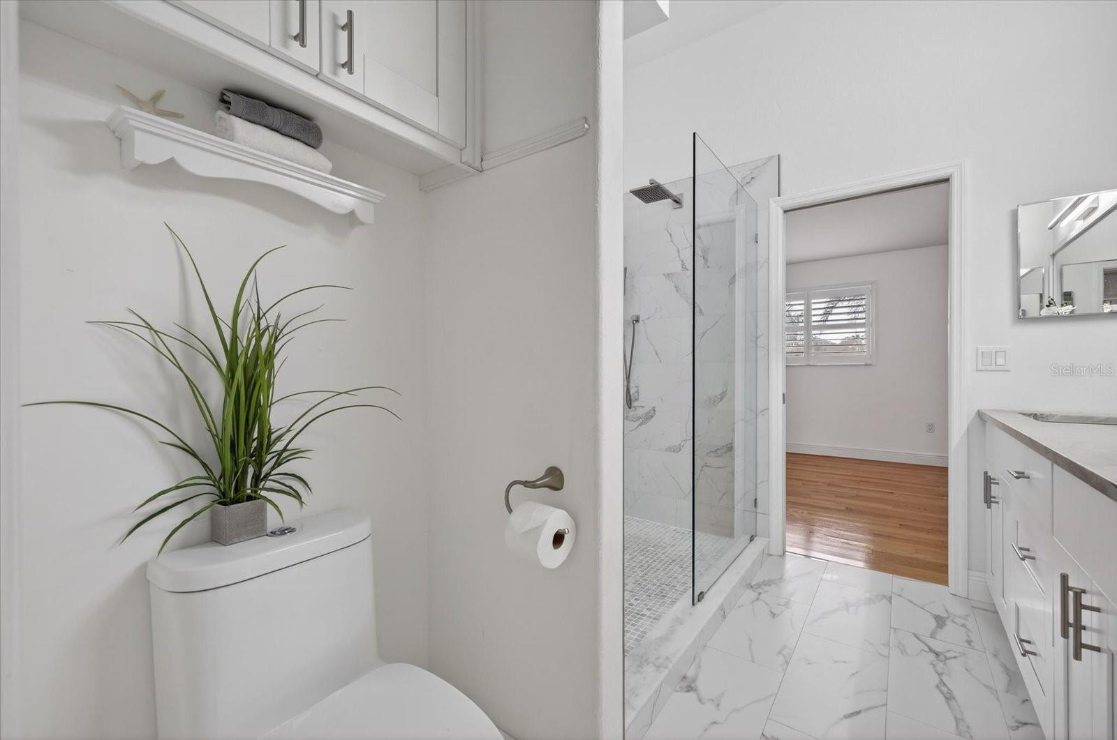 FLOR A MAR - Residential