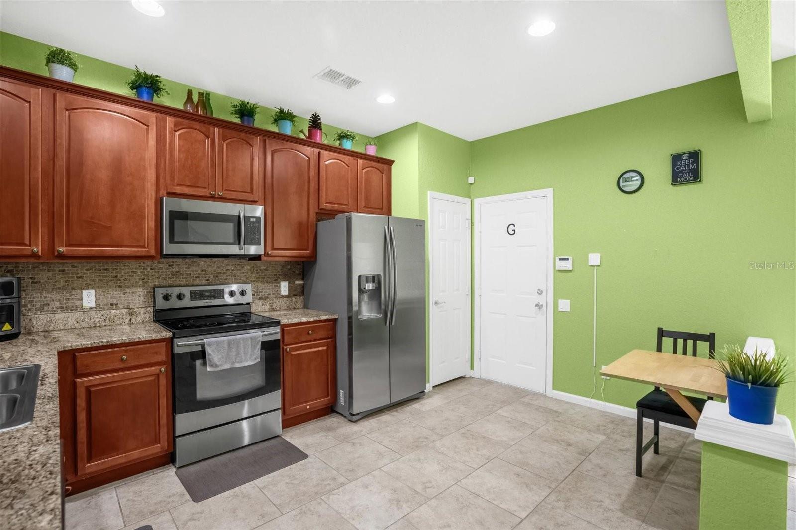 SPRING ISLE - Residential