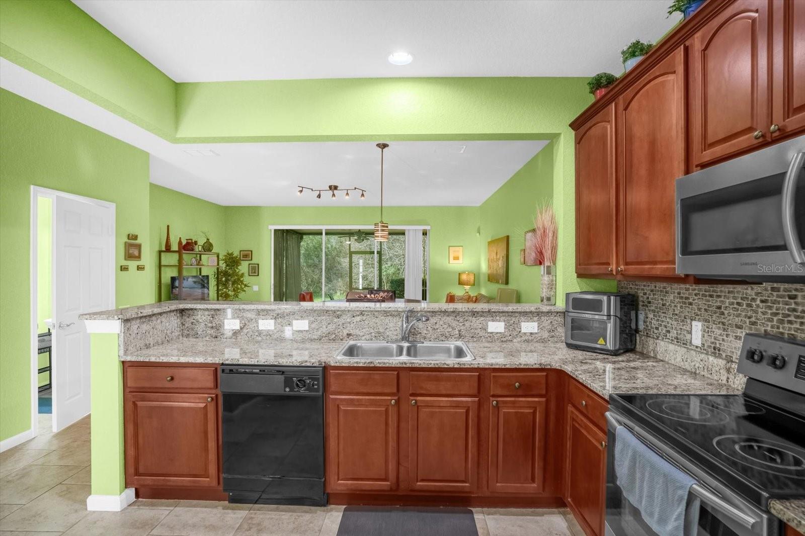 SPRING ISLE - Residential