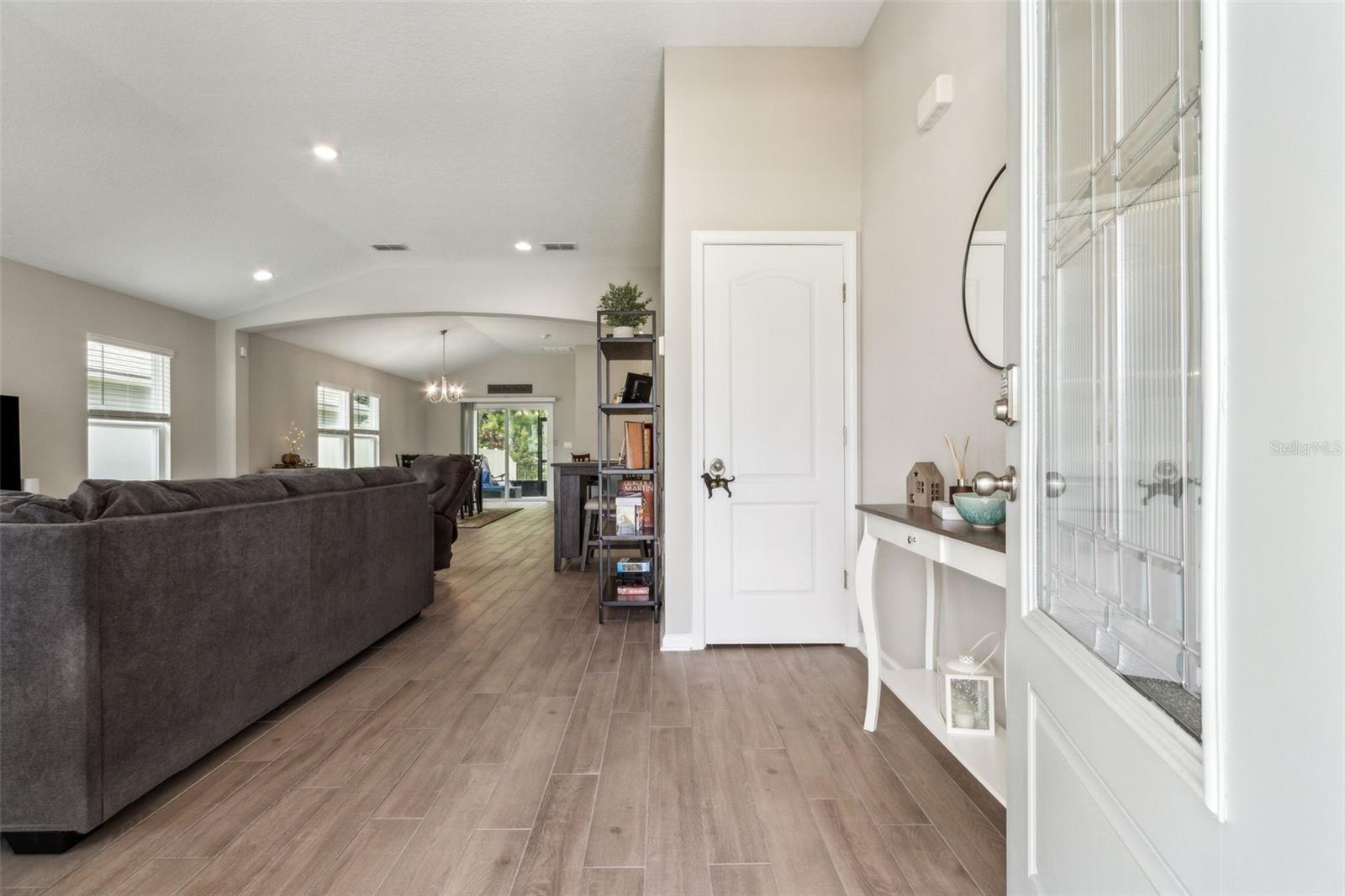 RIVER GLEN PH 5B - Residential Lease