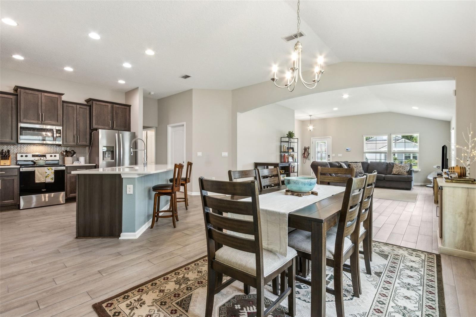 RIVER GLEN PH 5B - Residential Lease