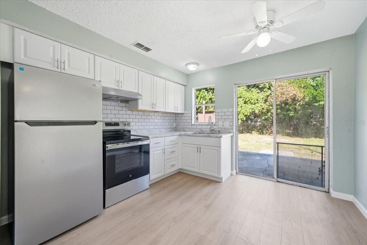 SUNSET ESTATES - Residential