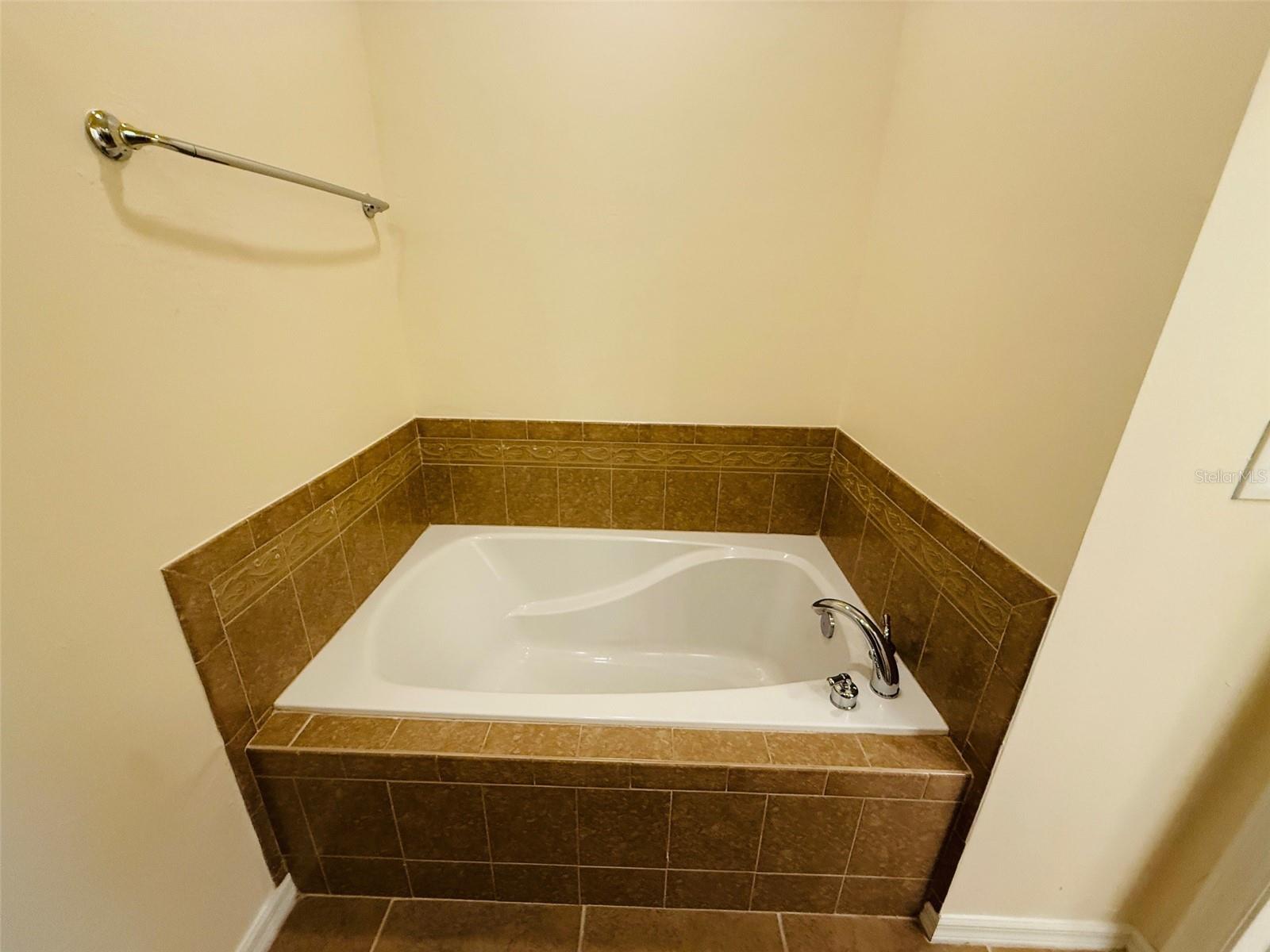 VILLAS OF WEST END UNIT B PH 1 - Residential