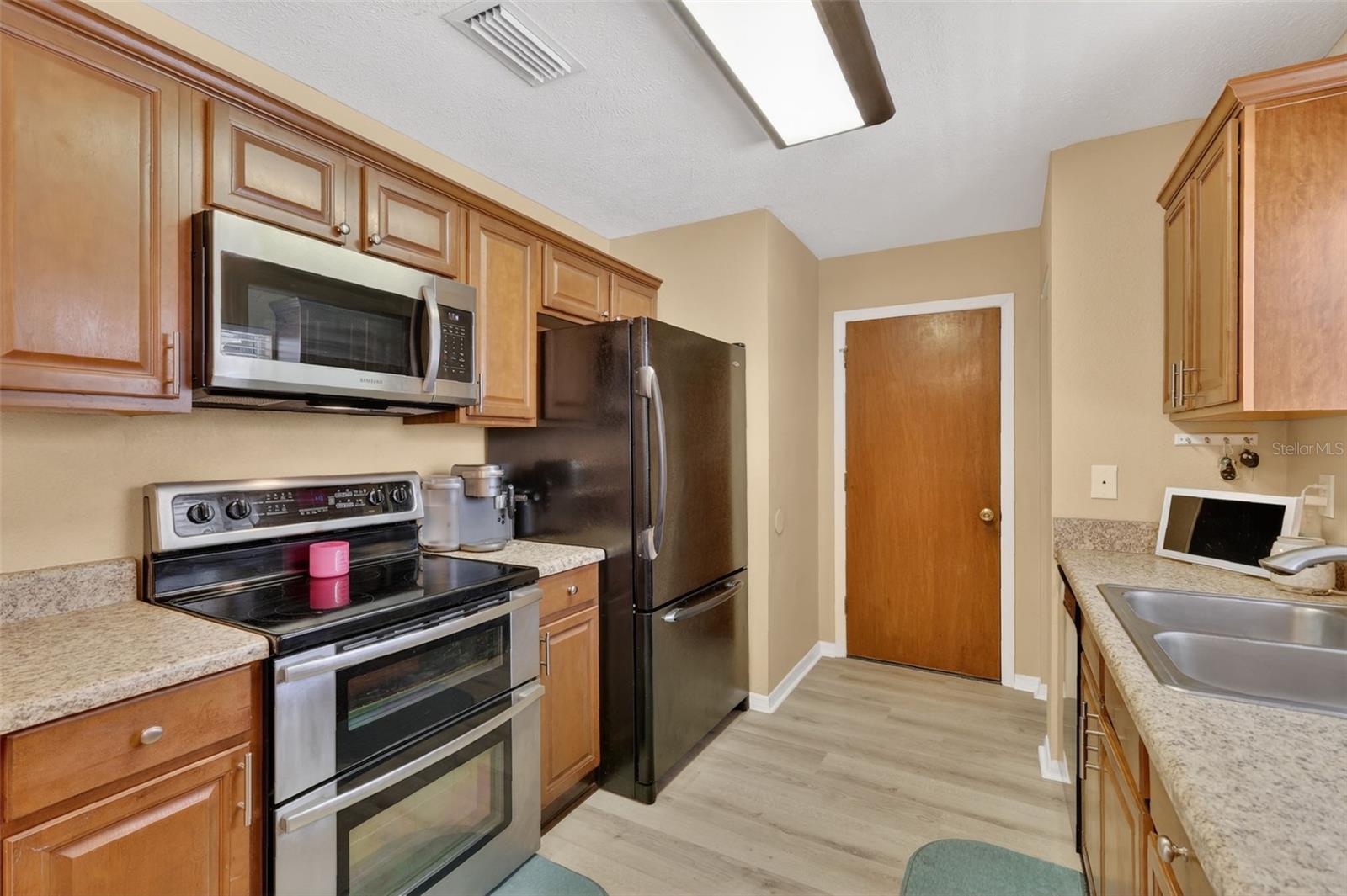 LAKEVIEW HILLS - Residential