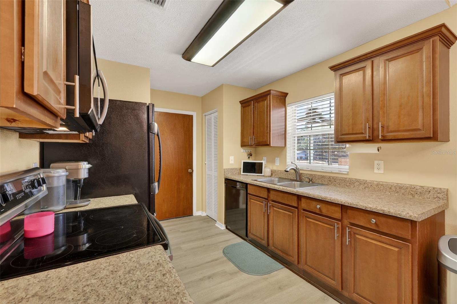 LAKEVIEW HILLS - Residential